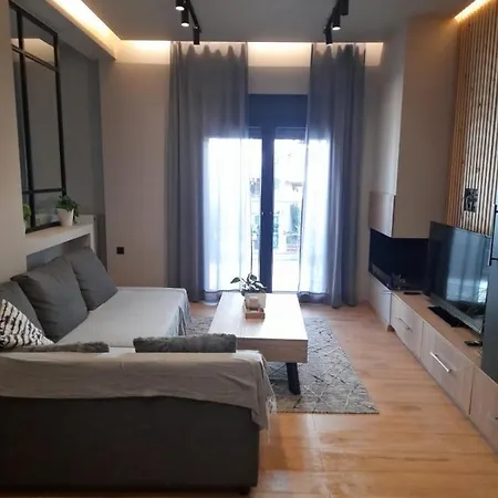 Relaxing Luxury * Larissa